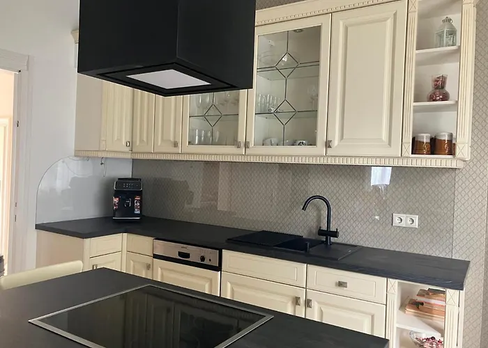 Kazinczy Villa Balatonakarattya