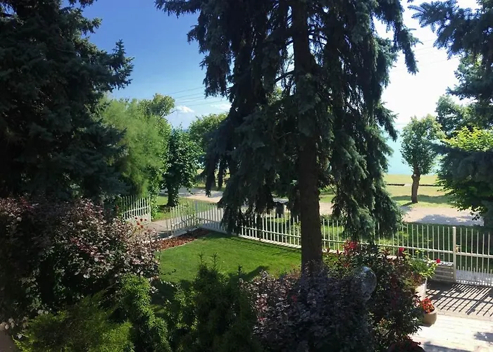 Kazinczy Villa Balatonakarattya